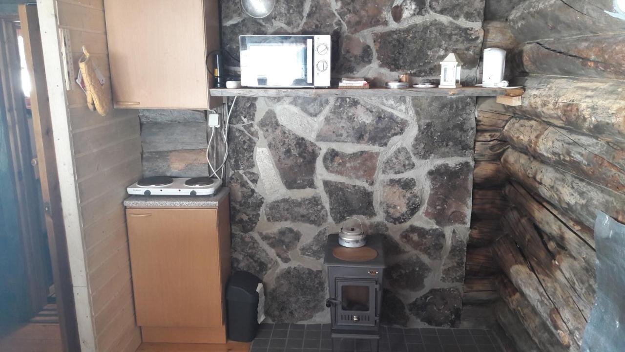 Cabin At Huskies Farm إيناري المظهر الخارجي الصورة