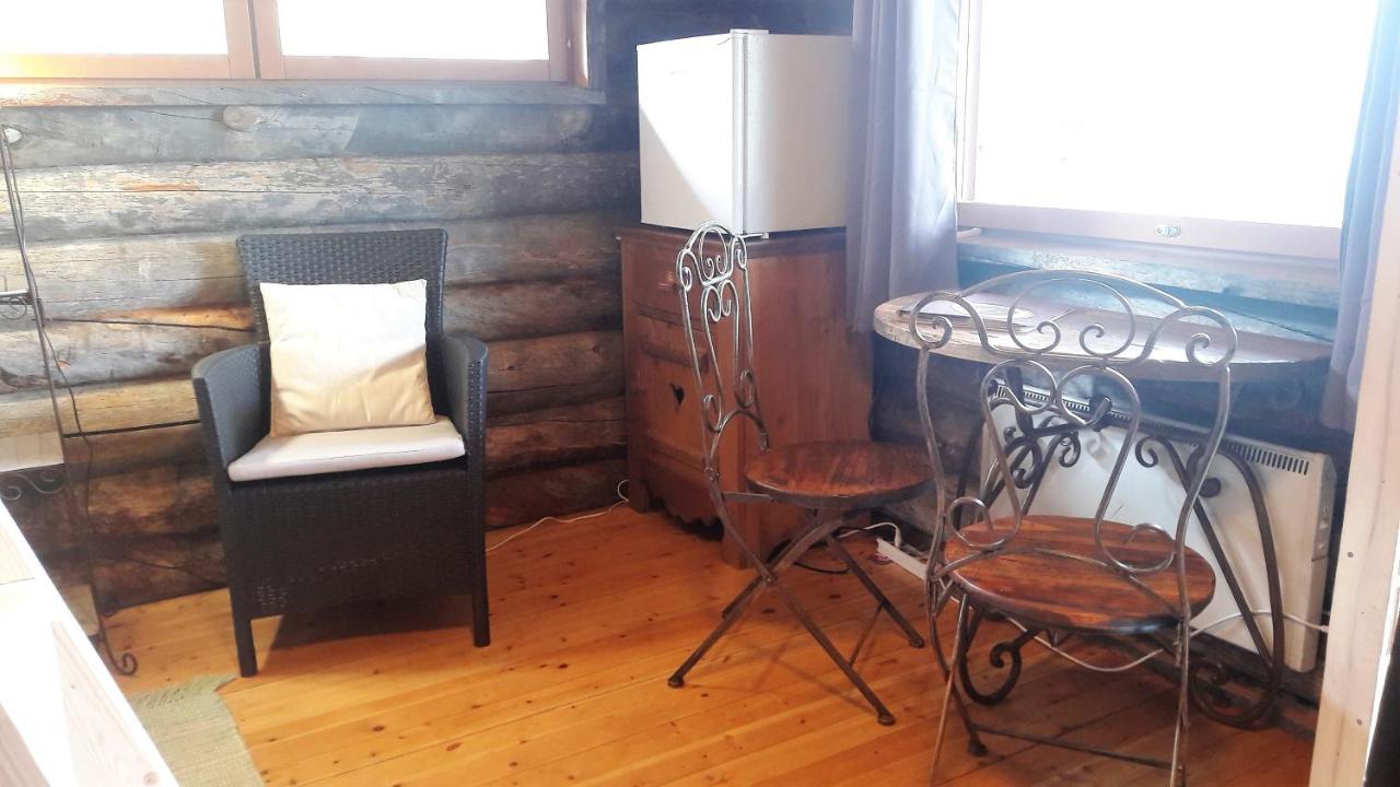 Cabin At Huskies Farm إيناري المظهر الخارجي الصورة